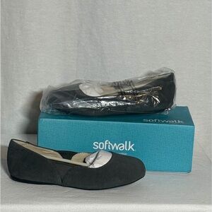 SoftWalk Women's Gray Flats with Cream Accent